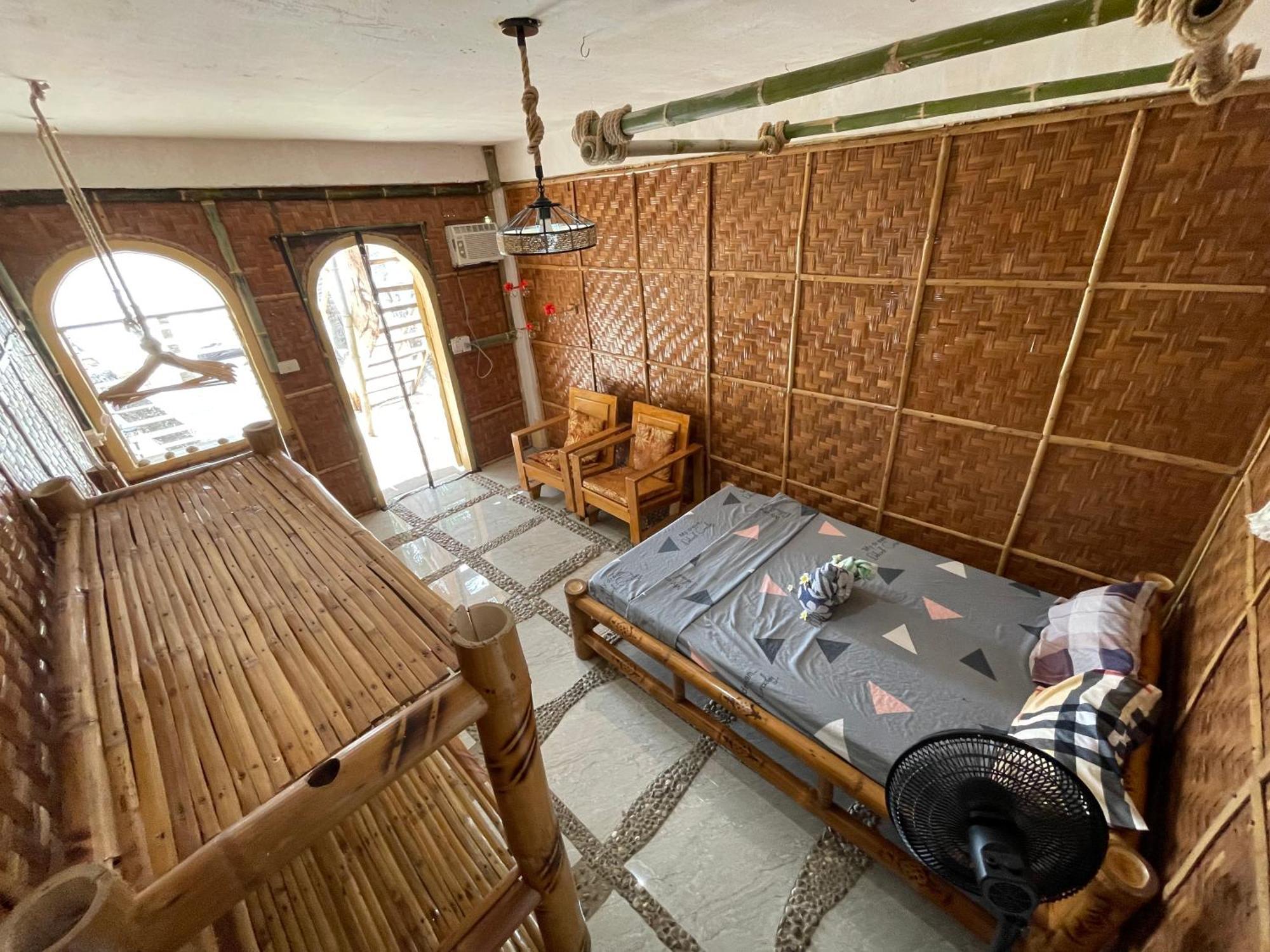 Bed & Breakfast Voodoo House Lalao